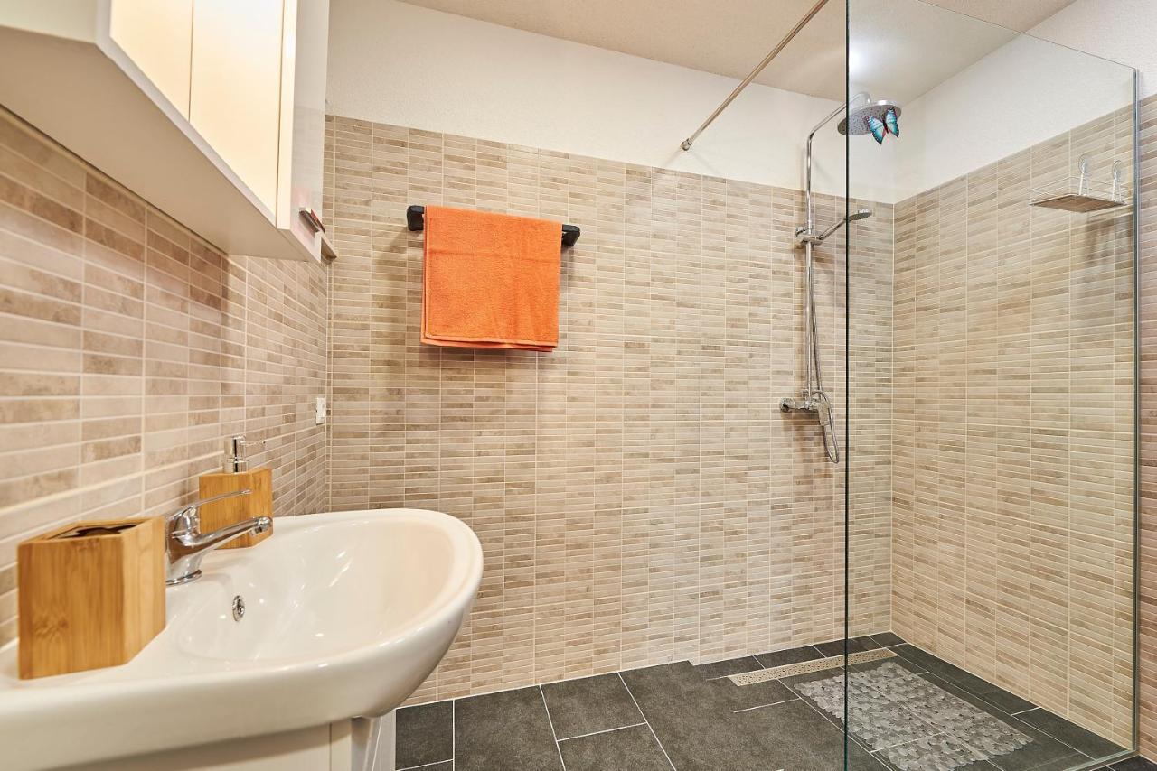 Studio Apartment Bascan Trogir Exteriör bild